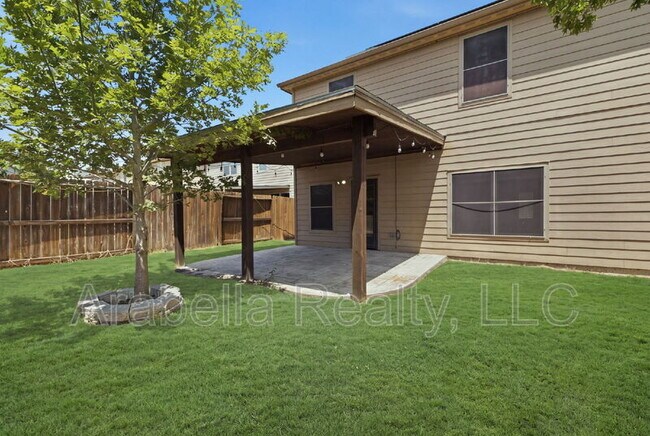 Building Photo - 3915 Southern Sky