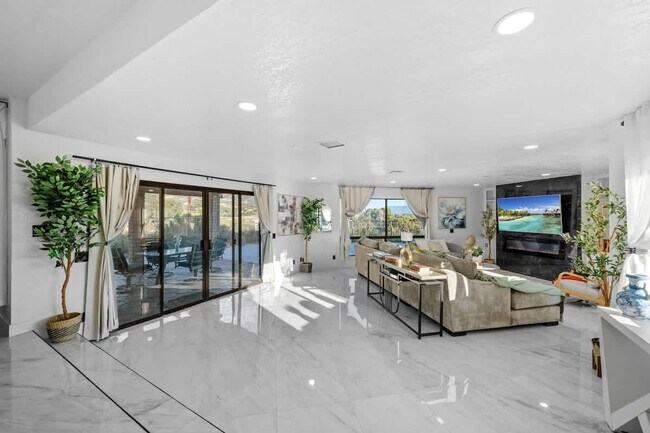 Building Photo - 14552 Skyline Truck Trail