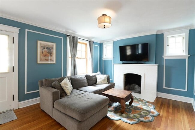 Building Photo - 418 Carswold Dr