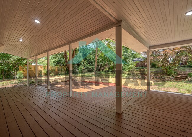 Building Photo - 234 S Academy St