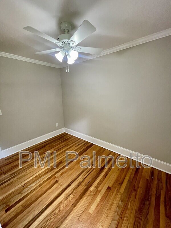 Building Photo - 746 Deerwood St