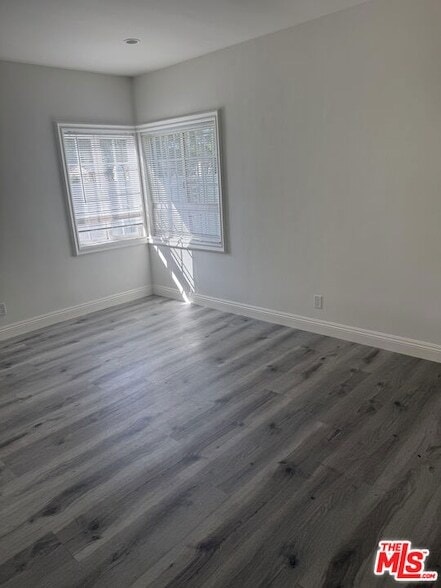 Building Photo - 17902 Saticoy St