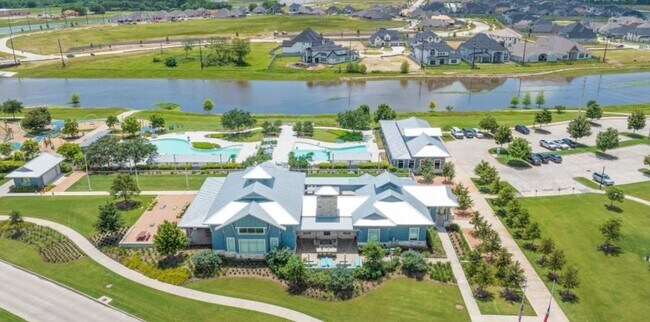 Building Photo - 2323 Hazel Berry St