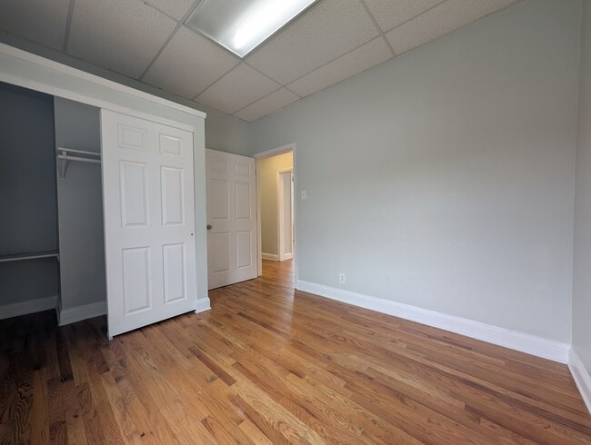 Building Photo - 4805 W Irving Park Rd