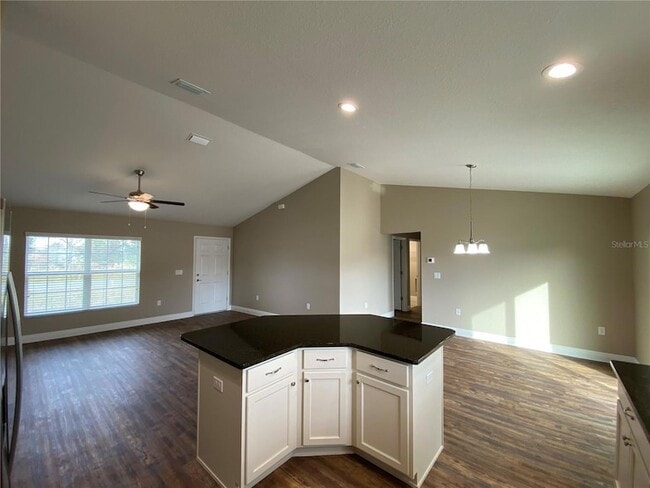 Building Photo - 4764 SW 139th Ln