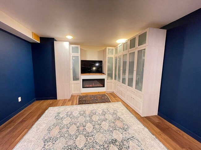 Building Photo - Charming 3BR House in Granville