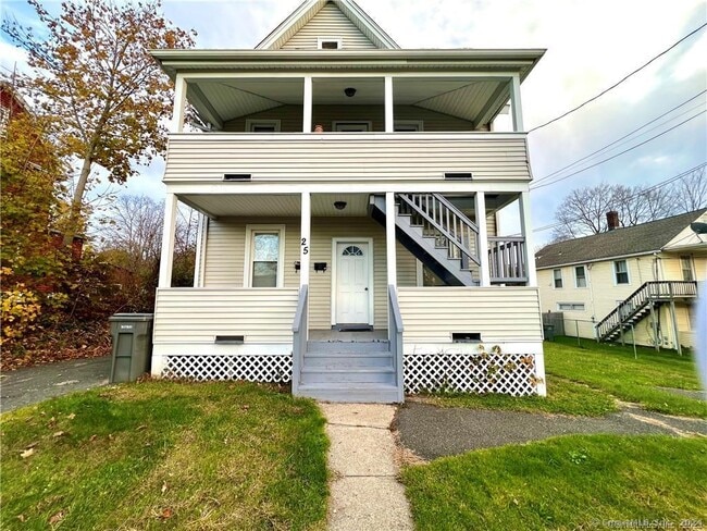 Primary Photo - 25 Golden Hill St