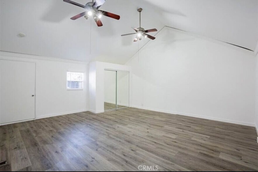 Building Photo - 8960 Helms Pl