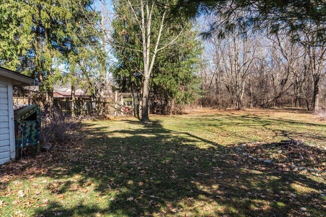 Building Photo - 751 Holmes Rd