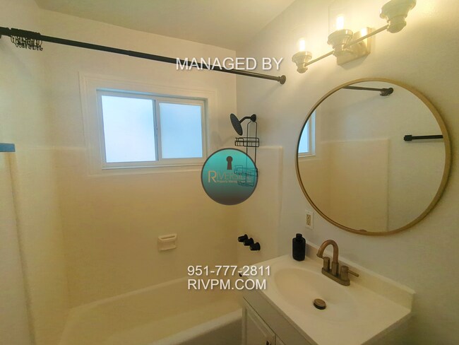 Building Photo - Charming 3-Bedroom Home – Available Now!