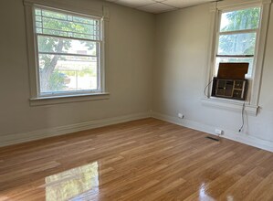 Building Photo - 279 W Railroad Ave