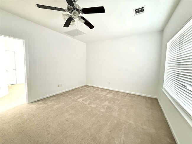 Building Photo - 5737 Yorkshire Road