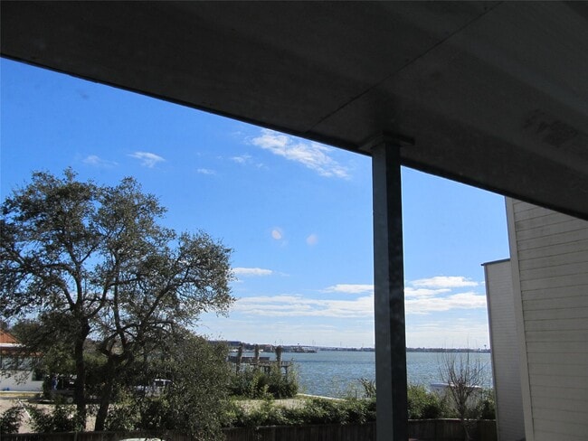 Building Photo - 4001 E NASA Pkwy