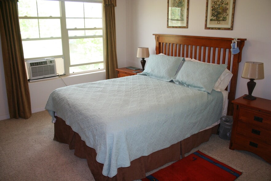 Building Photo - 104 Colorado Ave