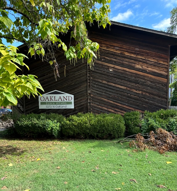 Building Photo - 1370 Oakland Ave