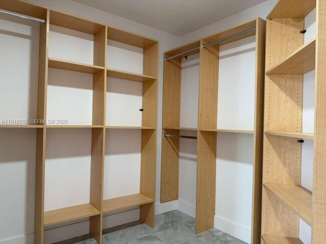 Building Photo - 189 Cameron Dr