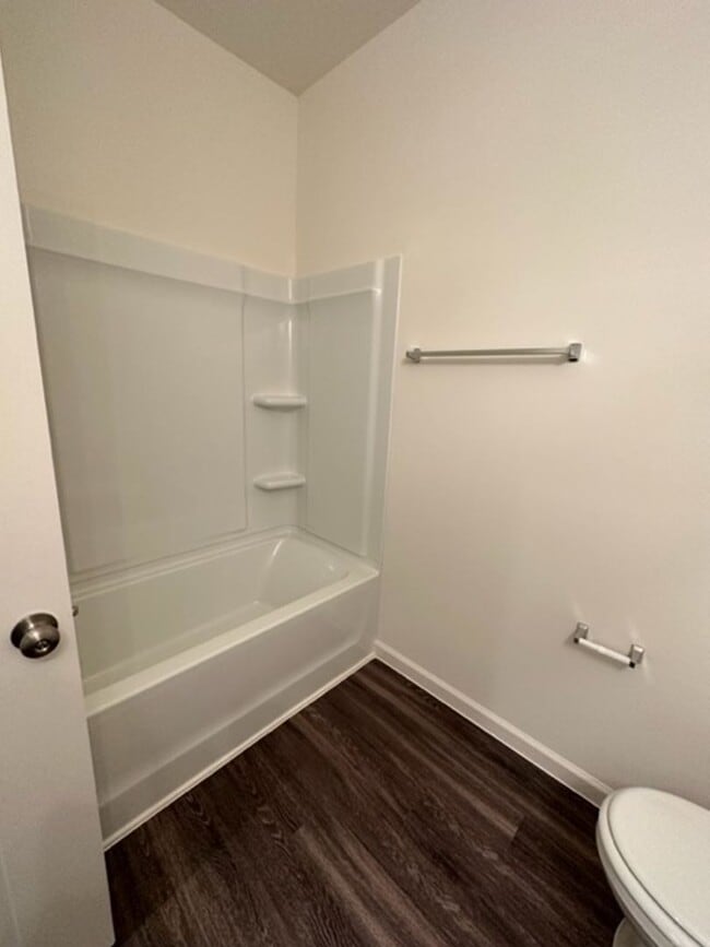 Building Photo - Townhouse / Whitsett