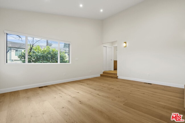 Building Photo - 4762 Charters Ave