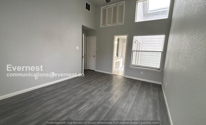 Building Photo - 18611 Headland Dr