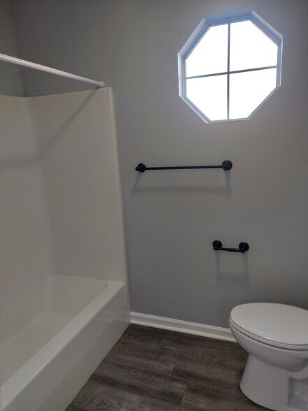 Bathroom - 115 Shearer St