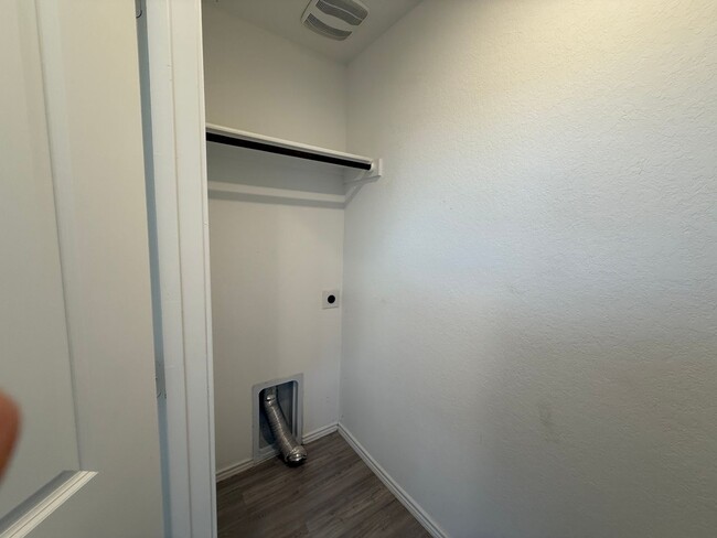 Building Photo - Dream Home in Seguin- 3 Bedroom / 2 Bath -...