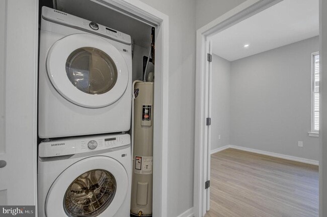 Building Photo - 2445 Innovator Wy