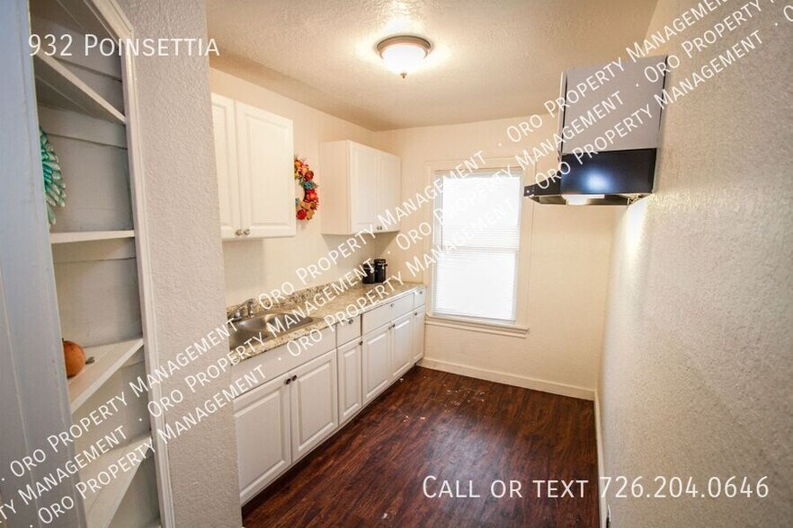 Building Photo - 932 Poinsettia-