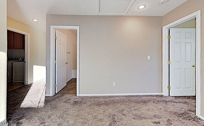 Building Photo - 3313 Carefree Beauty Ave