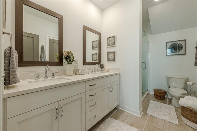 Building Photo - 515 Burton Dr