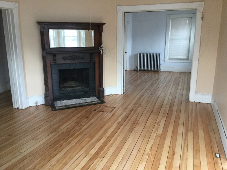 Primary Photo - 31 South St