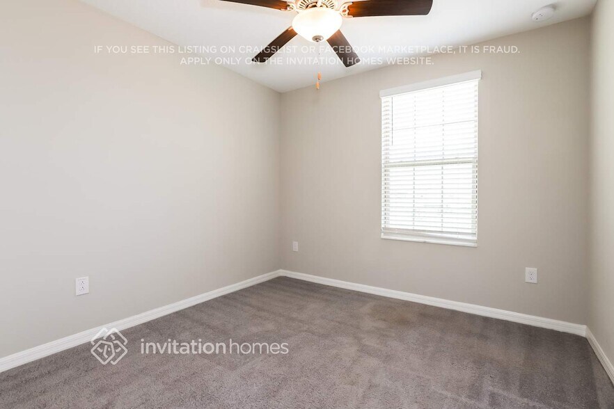Building Photo - 15606 Greenleaf Bay St