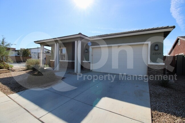 Building Photo - 22721 E Calle Luna