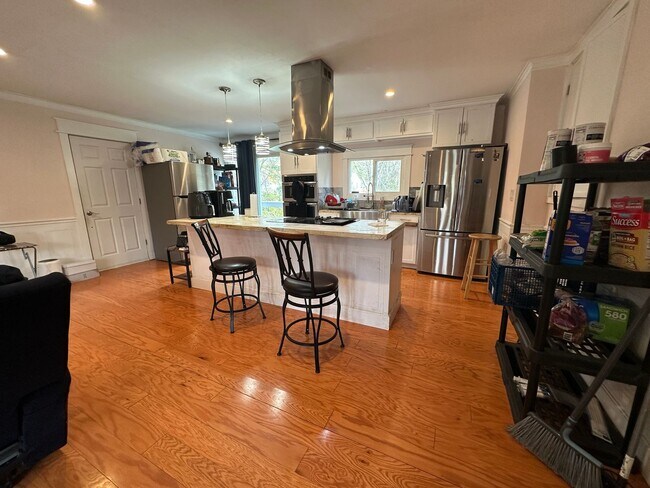 Building Photo - 117 Winston Dr