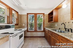 Building Photo - 807 Happy View