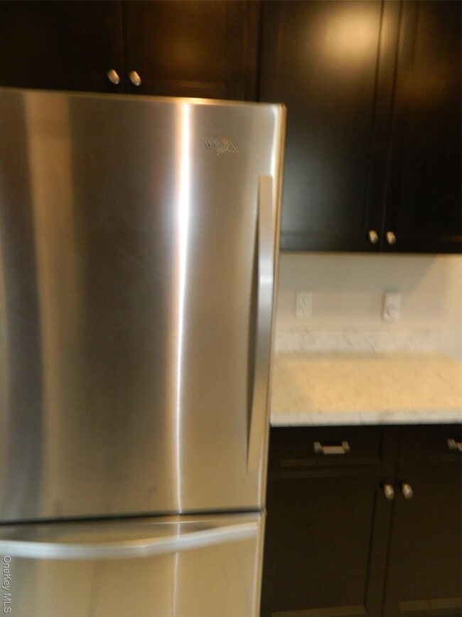 Building Photo - 712 NY-52