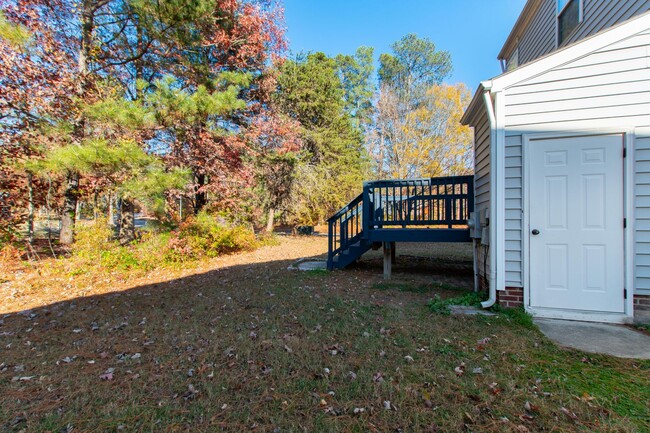 Building Photo - Charming 3-Bed, 2.5-Bath Home with New Roo...