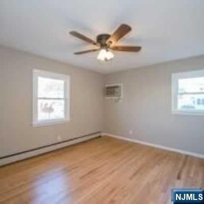 Building Photo - 326 5th