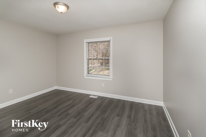 Building Photo - 639 Heatherly Rd