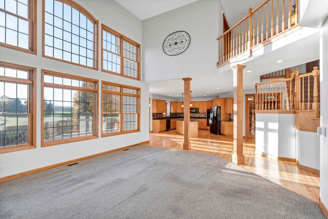 Building Photo - 4N550 School Rd