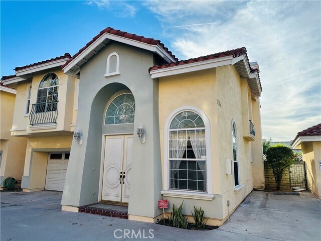 Building Photo - 618 Arcadia Ave