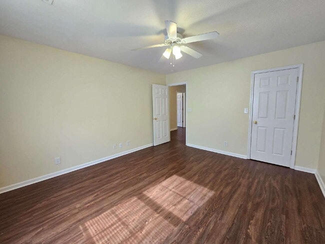 Building Photo - 273 Executive Ave