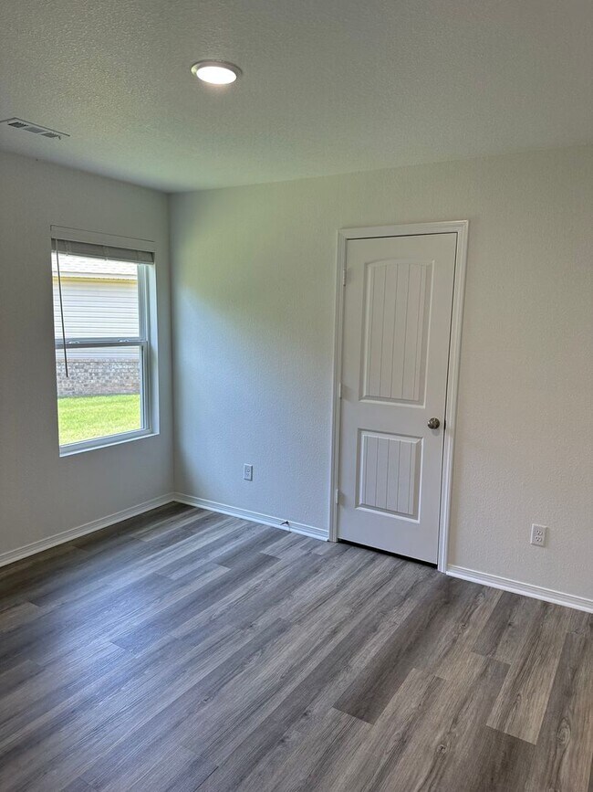 Building Photo - Pre-Leasing Available — Spacious 4-Bedroom, 2-Bath Home in Benton | Coming Soon!