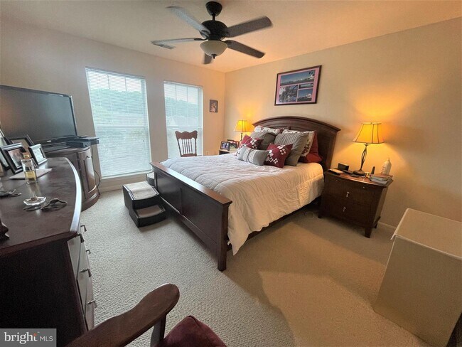 Building Photo - 100 Watkins Pond Blvd