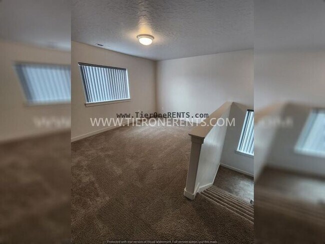 Building Photo - This property offers a NO DEPOSIT option available for qualified renters!