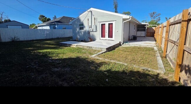 Building Photo - 5639 Fourth Ave