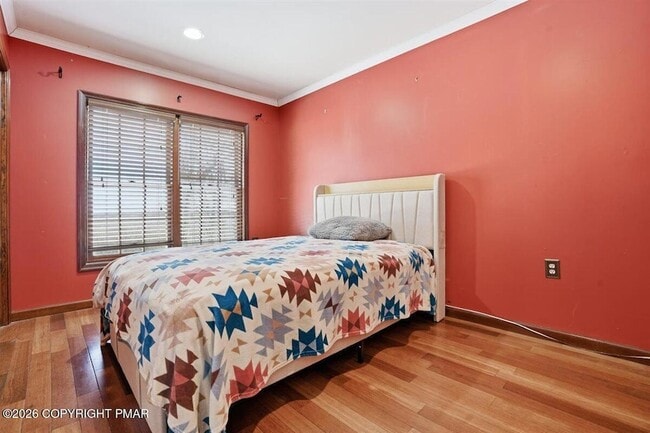 Building Photo - 5132 Pocono Park