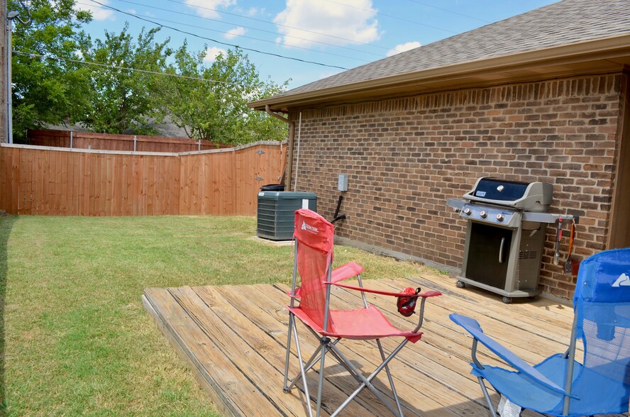 Building Photo - 13333 Fall Manor Dr