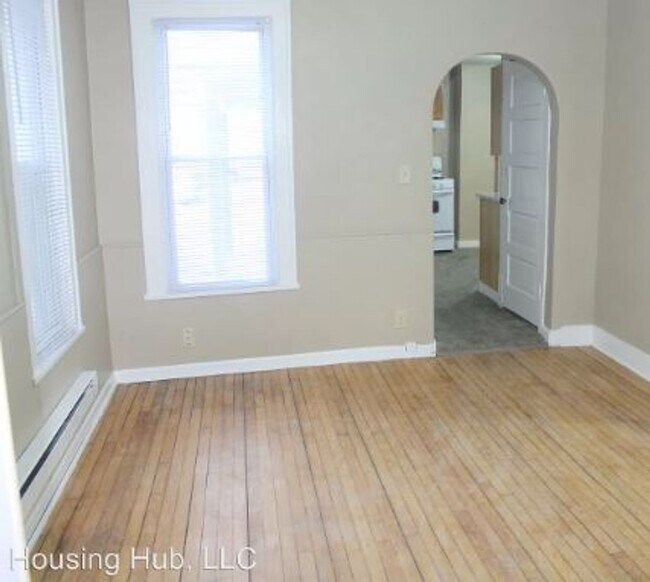Building Photo - 1221 Galtier St