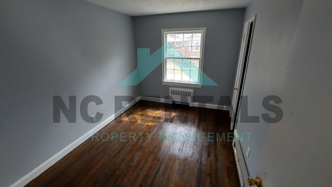 Building Photo - COMING SOON!!! 2 Bedrooms / 2 Bathrooms pl...