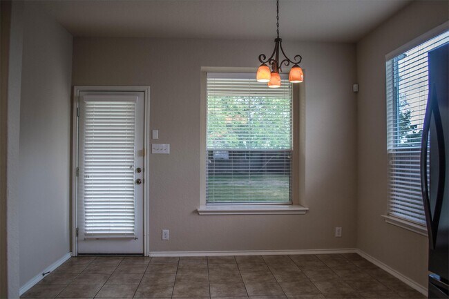 Building Photo - 520 Marlin Cir